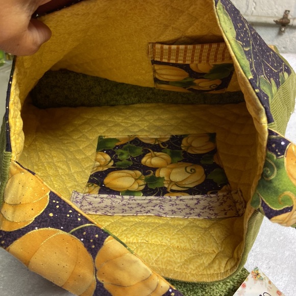 Blooming Designs Handmade Tote - Picture 8 of 11